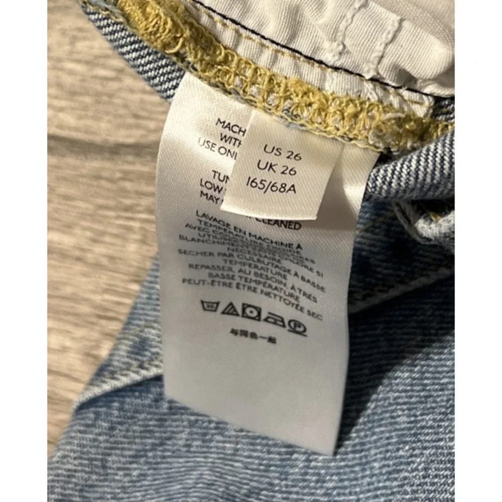 Free People We The Free Maggie Mid Rise Straight Raw Hem Jean SZ 26 (28x28)